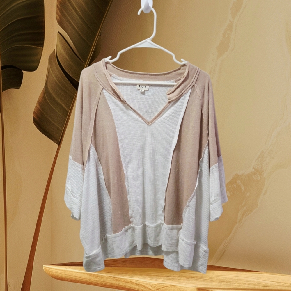POL Textured Knit Top in Cream and Tan L